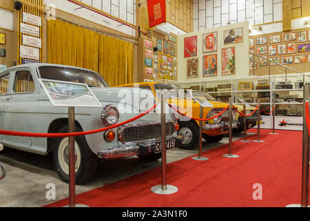 Museum des Autos des Sozialismus - Peshtera, Pasardschik, Bulgarien - 10. Oktober 2019. Autos, die von den Ländern des ehemaligen sozialistischen Lagers hergestellt Stockfoto