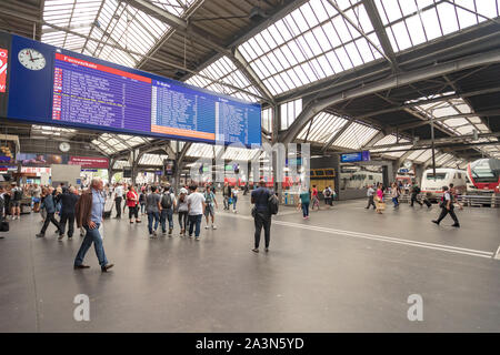 Zürich Hauptbahnhof ist der Hauptbahnhof Zürich, oft verkürzt mit Zürich HB Stockfoto