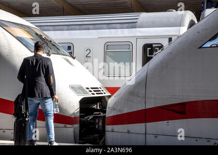 Wuppertal, Deutschland, Hauptbahnhof, ICE, Stockfoto
