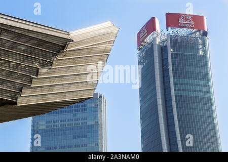 Mailand, Italien - 03. März 2019: Zaha Hadid Architects, neuer Generali Tower - verdrehter Wolkenkratzer, organisch geformtes Hochhaus, Citylife Viertel Stockfoto