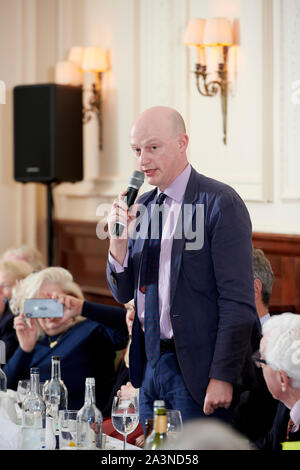 Harry Berg in den Oldie literarische Mittagessen; 08/10/19. Stockfoto