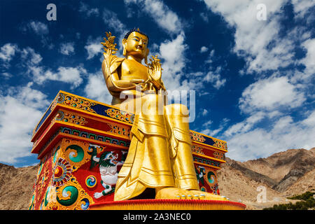 Buddha Maitreya Statue in Ladakh, Indien Stockfoto