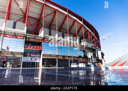 Oktober 6th, 2019, Lissabon, Portugal - die Statue von Eusebio da Silva Ferreira außerhalb des Stadions Sport Lisboa und Benfica, als von vielen als o Stockfoto