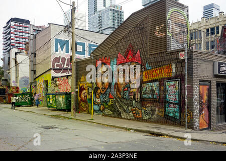 Wandmalereien in der King Street in Toronto City, Downtown in Ontario, Kanada, Nordamerika Stockfoto