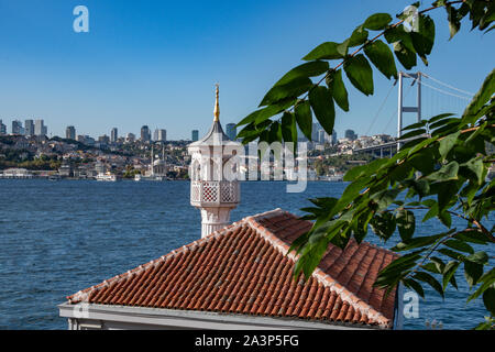 Blick auf den Bosporus in Istanbul, Türkei Stockfoto