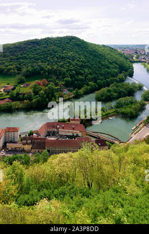 Landschaft von der Zitadelle in Besançon und Fluss Doubs in Bourgogne Stockfoto