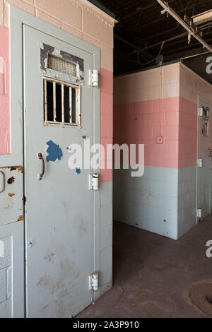 Solitär-confinement Zellen an der West Virginia State Penitentiary, ein pensionierter, im gotischen Stil erbauten Gefängnis in Moundsville, West Virginia, das von 1876 bis 1995 betrieben Stockfoto