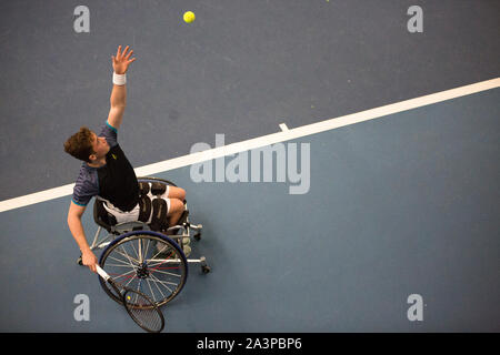 Alfie Hewett spielen in einem internationalen Rollstuhl Tennis Turnier. Er wurde weltweit die Nummer eins hier. Stockfoto