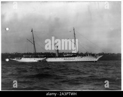 Steuerbord Ansicht der Presidential yacht Mayflower mit Bogen nach rechts Stockfoto