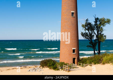 Wenig Sable Point Lighthouse auf einem schönen Herbstnachmittag. Michigan, USA Stockfoto