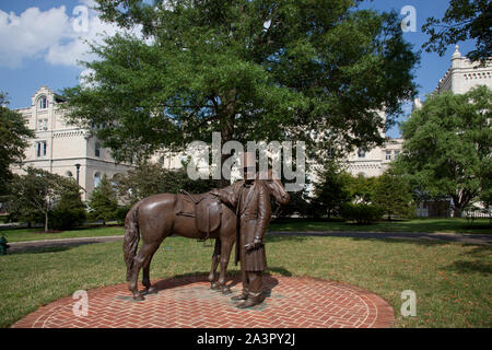 Statue von Präsident Lincoln auf Soldaten' Home, Washington, D.C Englisch: auf einem malerischen Hügel auf die Soldaten" in Washington, D.C., Präsident Lincoln's Cottage ist die bedeutendste historische Stätte direkt mit Lincolns Präsidentschaft beiseite wurden aus dem Weißen Haus. Während des Bürgerkriegs, Präsident Lincoln und seine Familie wohnte hier von Juni bis November von 1862, 1863 und 1864. Stockfoto