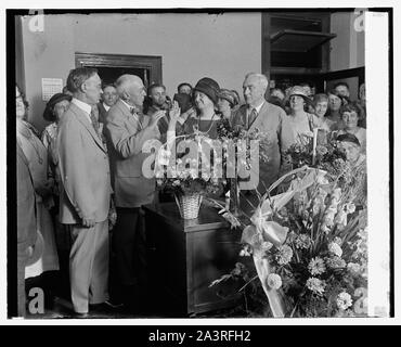 Vereidigung der Miss Jessie Dell als öffentlichen Dienst Com., 9/18/25. Stockfoto