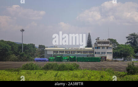 Dalat, Vietnam - Apr 20, 2018. Hauptgebäude des Lien Khuong Flughafen (DLI) in Dalat, Vietnam. Der Flughafen ist in ca. 30 km südlich von Da Lat. Stockfoto