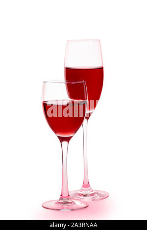 Rotwein Glas wth Freistellungspfad auf einheitlichen Hintergrund Stockfoto