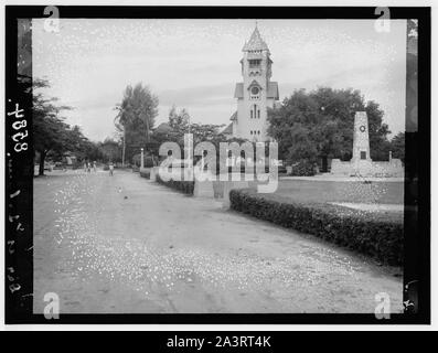 Tanganyika. Dar-es-Salem [d.h., Dar es Salaam]. Die evangelische Kirche, die die Straße Stockfoto