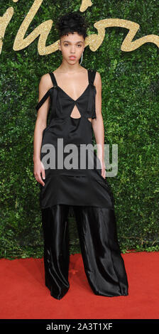 Foto muss Gutgeschrieben © Kate Grün/Alpha Presse 079965 23/11/2015 FKA Zweige der British Fashion Awards 2015 Am Kolosseum in London Stockfoto