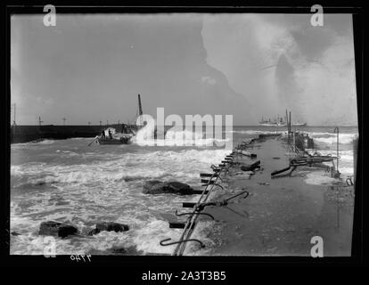 Tel Aviv. Eingang zum Zigarettenanzünder Waschbecken, Stockfoto