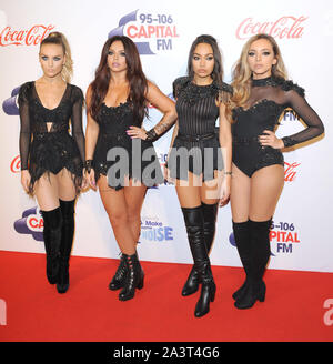 Foto muss Gutgeschrieben © Kate Grün/Alpha Presse 079965 06/12/2015 wenig Mix Perrie Edwards Jesy Nelson Leigh-Anne Pinnock und Jade Thirlwall in Hauptstädten Jingle Bell Ball 2015 am Londoner O2-Arena. Stockfoto