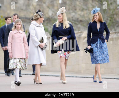 Foto muss Gutgeschrieben © Kate Grün/Alpha Presse 079671 05/04/2015 Lady Louise Windsor, Sophie Gräfin von Wessex, Herbst Phillips und Prinzessin Beatrice an einem Ostersonntag Gottesdienst in der St. George's Chapel, Windsor Castle statt Stockfoto