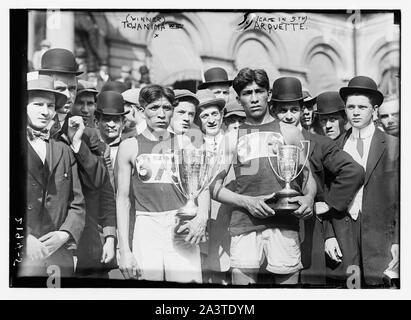 Tewanima (Sieger), Arquette (kam in 5th) Stockfoto