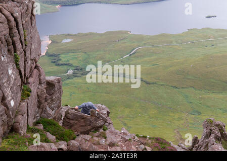 Die kriechen auf Stac Pollaidh, Wester Ross Stockfoto