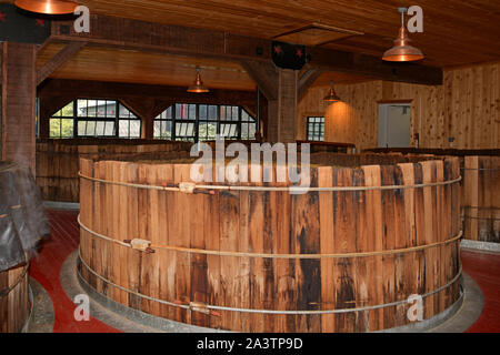 Maker's Mark Distillery. Loretto KY, USA 09/28/19 Gärung in Holzfässern Erhaltung der richtigen Aromen und die ursprüngliche Belastung. Stockfoto