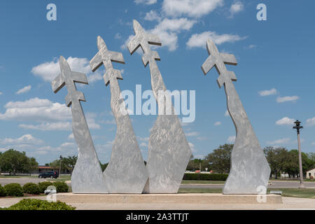 Die fehlenden Mann Denkmal der vier Flugzeuge in V-Formation (Fehlt ein Flugzeug) Randolph am Feld, jetzt Randolph Air Force Base, Teil des US-Militärs Joint Base San Antonio, Texas Stockfoto