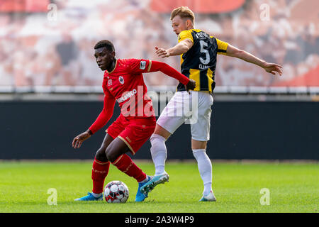 ANTWERPEN, Belgien. 10 Okt, 2019. Fußball, Freundschaftsspiel, Saison 2019-2020, Vitesse Spieler Max Clark, während das Freundschaftsspiel FC Antwerpen - Vitesse, Kredit: Pro Schüsse/Alamy leben Nachrichten Stockfoto