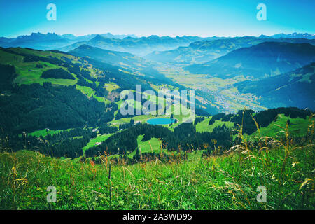 Schöner Blick von der Hohen Salve, Teil der Kitzbüheler Alpen, Österreich Stockfoto