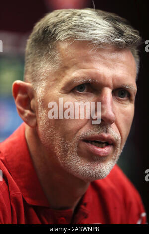 Tschechische Republik manager Jaroslav Silhavy bei einer Pressekonferenz auf Sinobo Stadium, Prag. Stockfoto