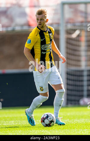 ANTWERPEN, Belgien. 10 Okt, 2019. Fußball, Freundschaftsspiel, Saison 2019-2020, Vitesse Spieler Max Clark, während das Freundschaftsspiel FC Antwerpen - Vitesse, Kredit: Pro Schüsse/Alamy leben Nachrichten Stockfoto