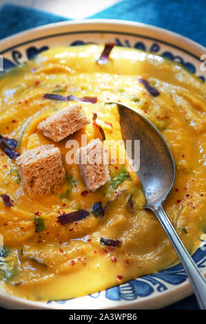 Spice Linse cremige Suppe Stockfoto