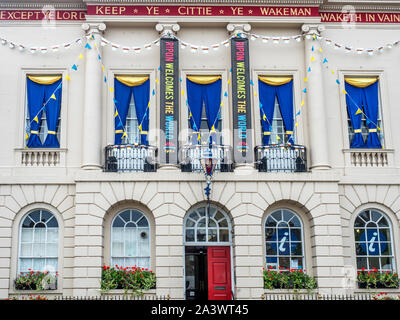 Ripon begrüßt die Welt Banner am Rathaus für die UCI-Rad WM 2019 Ripon North Yorkshire England Stockfoto