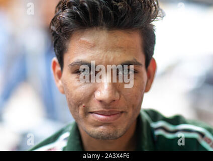 Porträt von einem indischen Mann mit klaren Augen, Rajasthan, Bundi, Indien Stockfoto