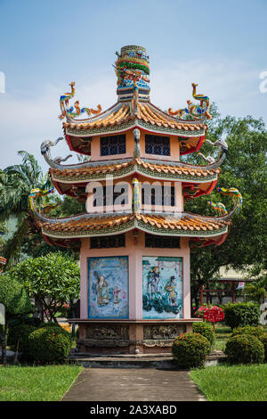 Chinesische Pagode im Garten in Bangkok, Thailand Sian Lor Tai Tian Kong Stockfoto