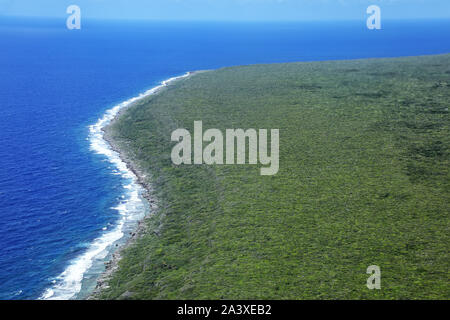 Luftaufnahme von ouvea Insel, Neukaledonien. Ouvea ist eine Gemeinde in der Provinz Loyalty Islands. Stockfoto