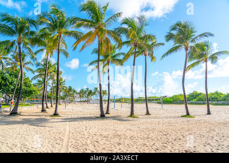 Miami, USA - September 09.09.209: Miami South Beach Park mit Palmen, Florida USA Stockfoto