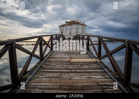 Casina Vanvitelliana Es war die Jagd und Fischerei Haus der Könige Ferdinando IV di Borbone, im Jahre 1764 gebaut von Vanvitelli. Stockfoto