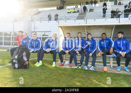 Colmar, Frankreich. 10 Okt, 2019. Funktion Austausch Bank des KSC. GES/Fußball/2. Bundesliga: SC Freiburg - Karlsruher SC, 10.10.2019 Fußball: 2. Bundesliga: SC Freiburg vs KSC, Karlsruhe, Oktober 10, 2019 | Verwendung der weltweiten Kredit: dpa/Alamy leben Nachrichten Stockfoto