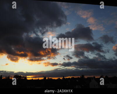 Sonnenuntergang über Watford - Großbritannien Stockfoto