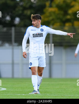 Colmar, Frankreich. 10 Okt, 2019. Malik Batmaz (KSC) zeigt, Single Action, ausgeschnitten. GES/Fußball/2. Bundesliga: SC Freiburg - Karlsruher SC, 10.10.2019 Fußball: 2. Bundesliga: SC Freiburg vs KSC, Karlsruhe, Oktober 10, 2019 | Verwendung der weltweiten Kredit: dpa/Alamy leben Nachrichten Stockfoto