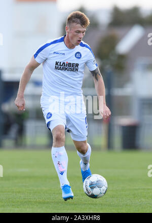 Colmar, Frankreich. 10 Okt, 2019. Marvin Pourie (KSC) einzelne Maßnahmen, ausgeschnitten. GES/Fußball/2. Bundesliga: SC Freiburg - Karlsruher SC, 10.10.2019 Fußball: 2. Bundesliga: SC Freiburg vs KSC, Karlsruhe, Oktober 10, 2019 | Verwendung der weltweiten Kredit: dpa/Alamy leben Nachrichten Stockfoto