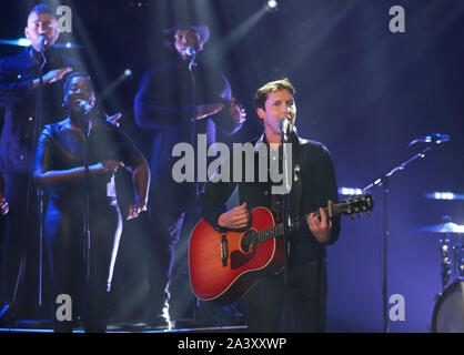 James Blunt während der Dreharbeiten für die Graham Norton Show auf BBC Television Centre, Studioworks 6 Wood Lane, London, auf BBC One am Freitag Abend gelüftet zu werden. Stockfoto