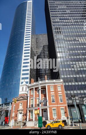 Der Schrein von St. Elizabeth Ann Seton, KATHOLISCHE KIRCHE, VOR DER Hochhäuser von Manhattan, State Street, NEW YORK, UNITED STATES, USA Stockfoto