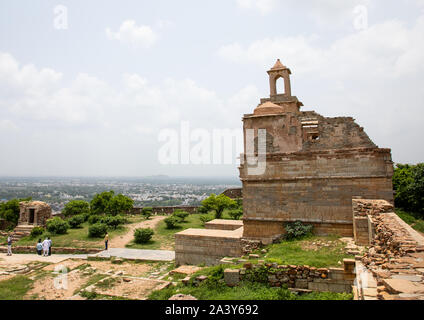 Die zerstörten Rana kumbha Palace innerhalb der mittelalterlichen Chittorgarh Fort Complex, Chittorgarh, Rajasthan, Indien Stockfoto