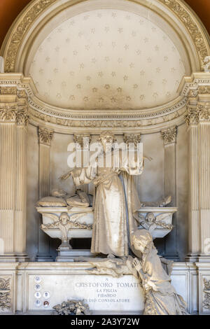 Eindrucksvolle Skulpturen in der monumentalen Friedhof von Staglieno (Cimitero monumentale di Staglieno in Genua (Genova), Ligurien, Italien Stockfoto