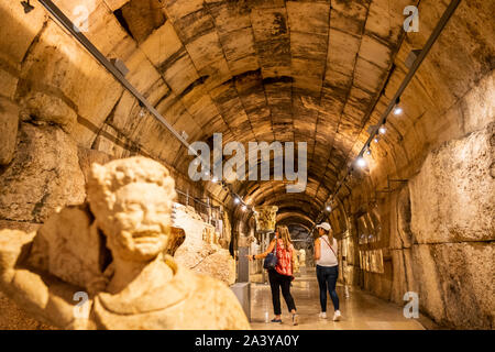 Archäologischer Komplex Museum, Vault unter den großen Hof des Jupiters Tempel, Baalbek, Bekaa-tal, Libanon Stockfoto