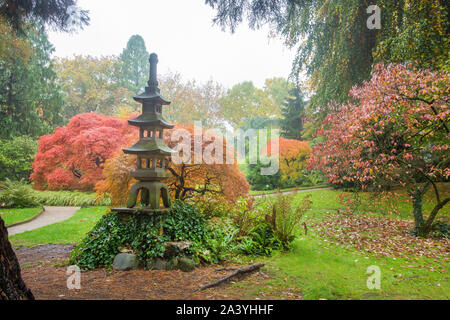 Pagode Gebäude im Japanischen Garten in Leverkusen. Deutschland, Nordrhein-Westfalen Stockfoto