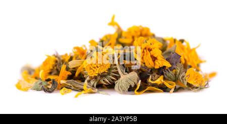 Getrocknete ringelblume Blumen auf weißem Hintergrund. Heilpflanzen Stockfoto