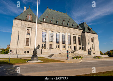 Ottawa, CA - 9. Oktober 2019: Der oberste Gerichtshof von Kanada in Ottawa. Stockfoto